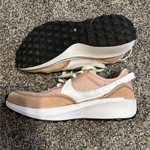 Nike Women's Pink and White Athletic Shoes